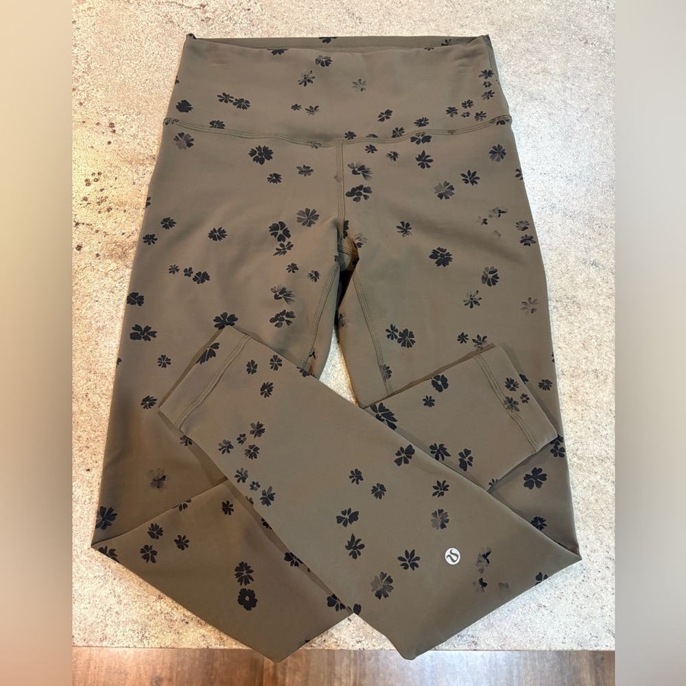 Wunder Train HR Tight 28 inch, brand new without tags.